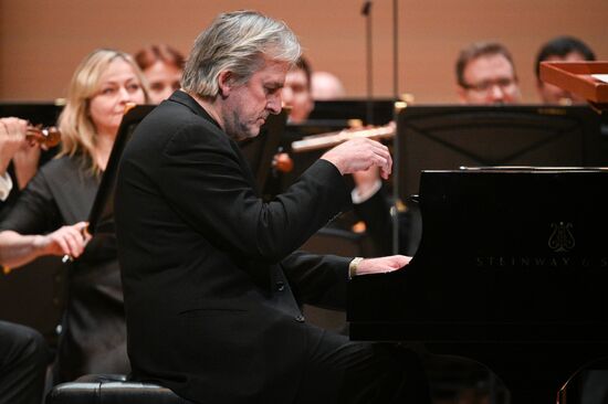 Russia Music Pianist Douglas Concert