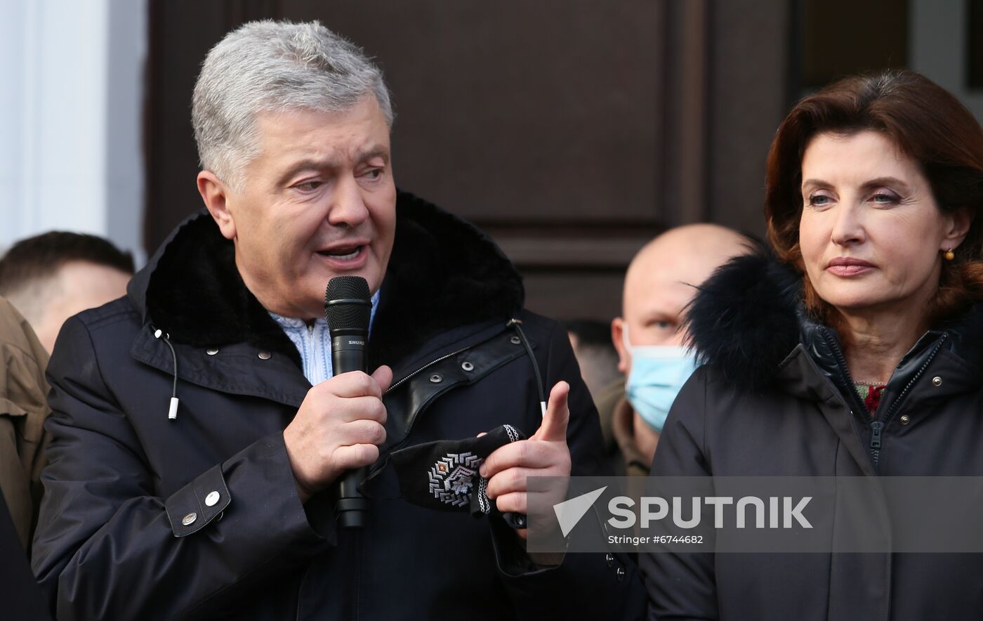 Ukraine Poroshenko Treason Trial
