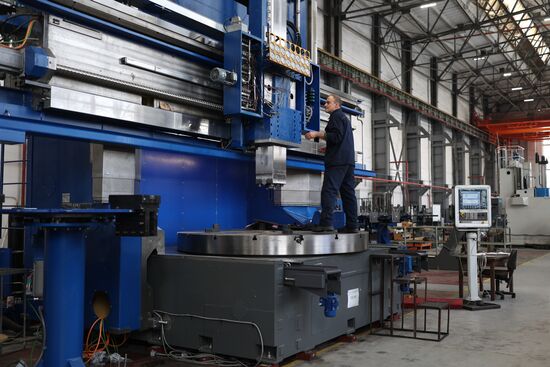 Russia Heavy Machinery