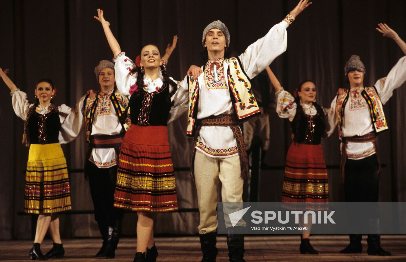 State Academic Folk Dance Ensemble