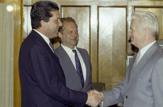 UNESCO Director-General Federico Mayor Zaragoza visits USSR