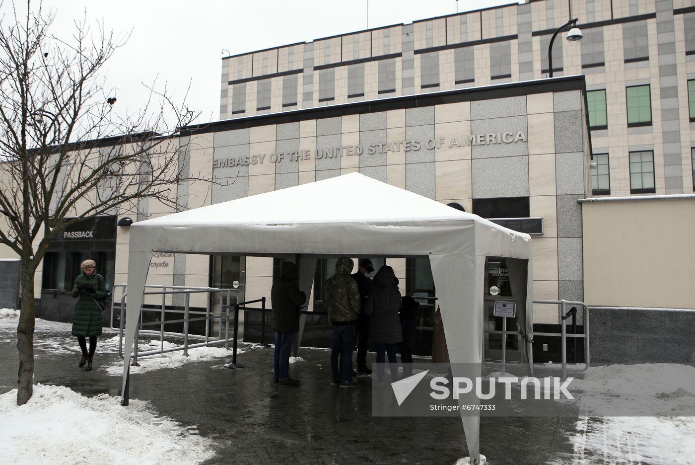 Ukraine Embassies Withdrawing