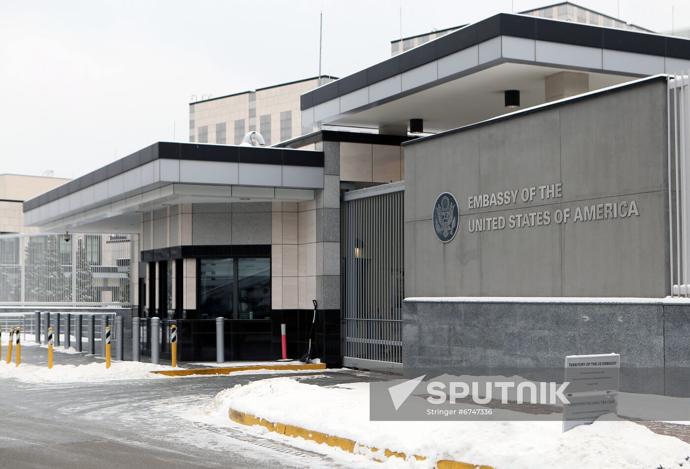 Ukraine Embassies Withdrawing