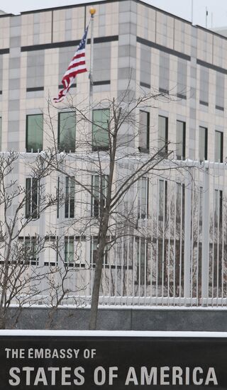 Ukraine Embassies Withdrawing