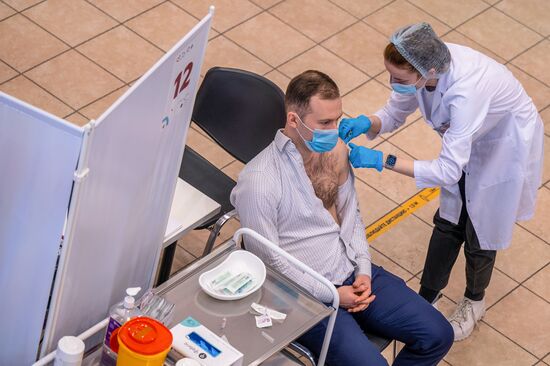 Russia Coronavirus Vaccination