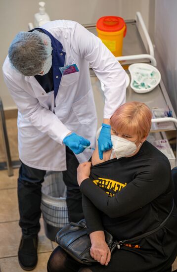 Russia Coronavirus Vaccination
