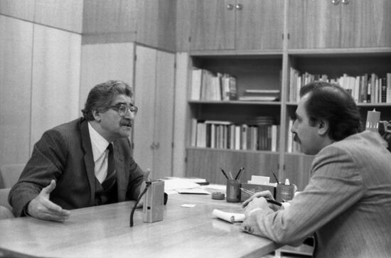 Soviet scientist Nodari Simoniya