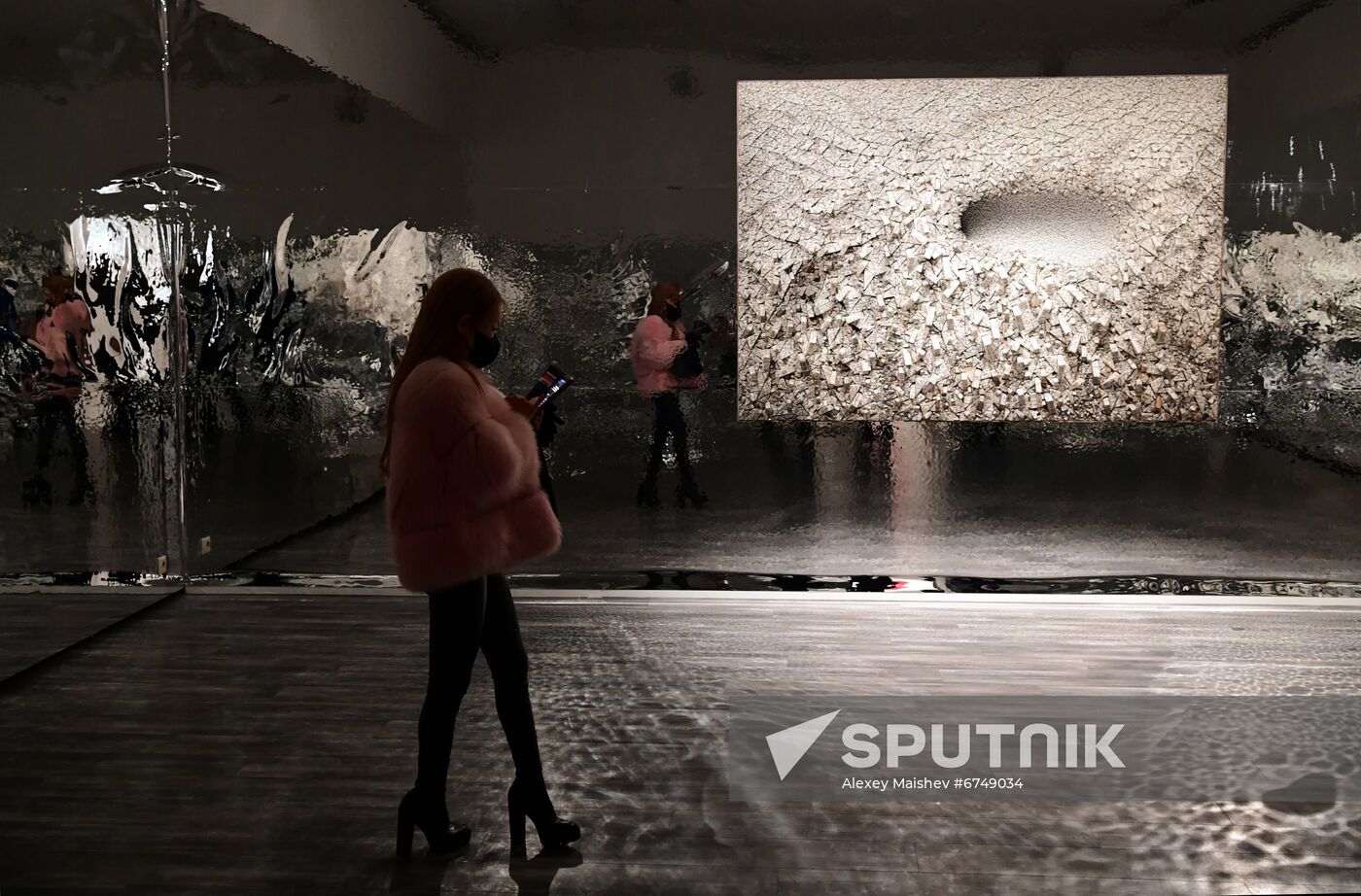 Russia Art Chun Kwang Young Exhibition
