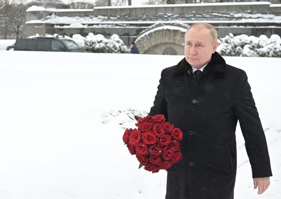 Russia WWII Leningrad Siege Breakthrough Anniversary