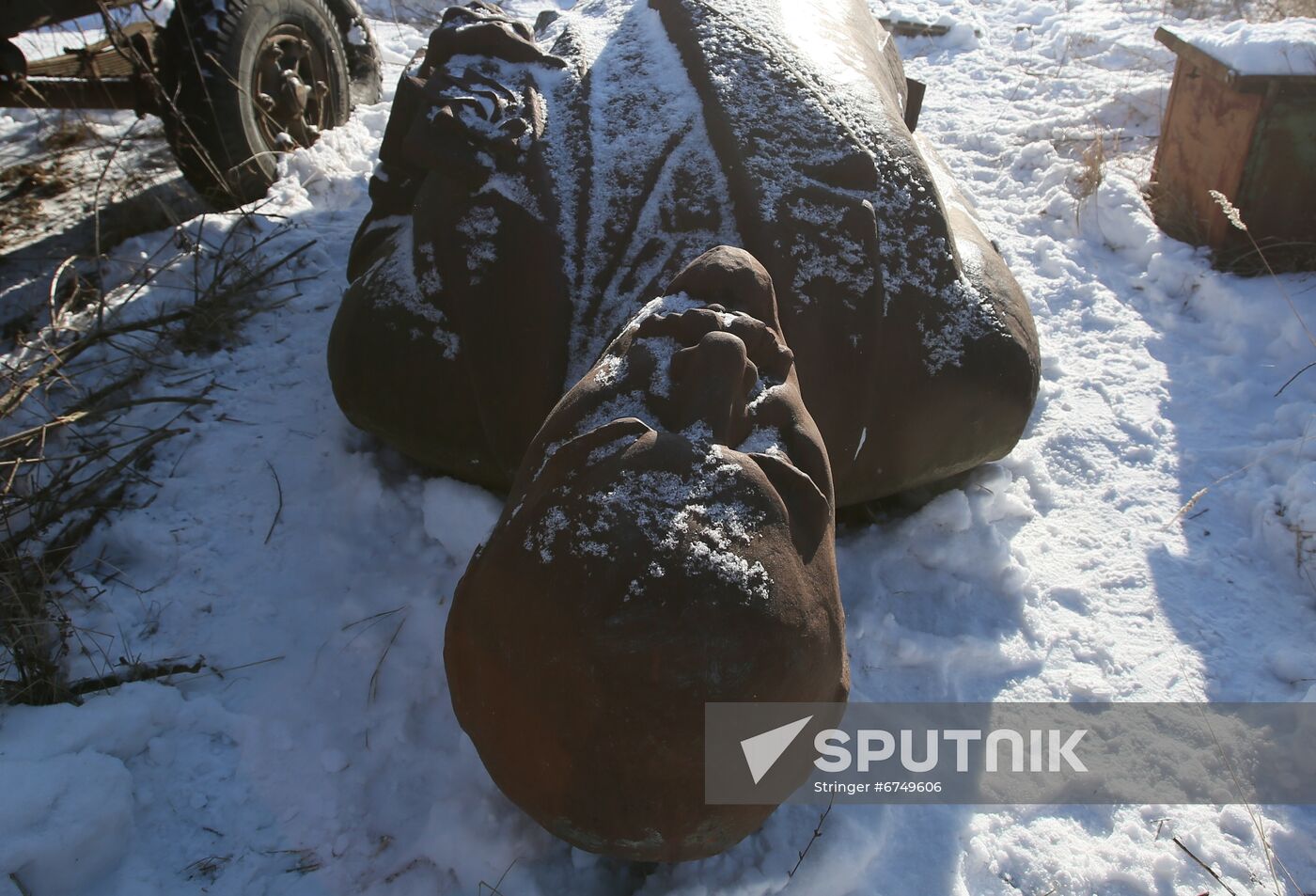 Ukraine Lenin Monument Auction