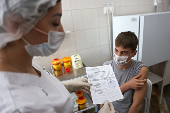 Russia Coronavirus Vaccination