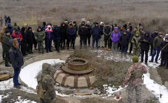 Ukraine Defence Civilians Exercises