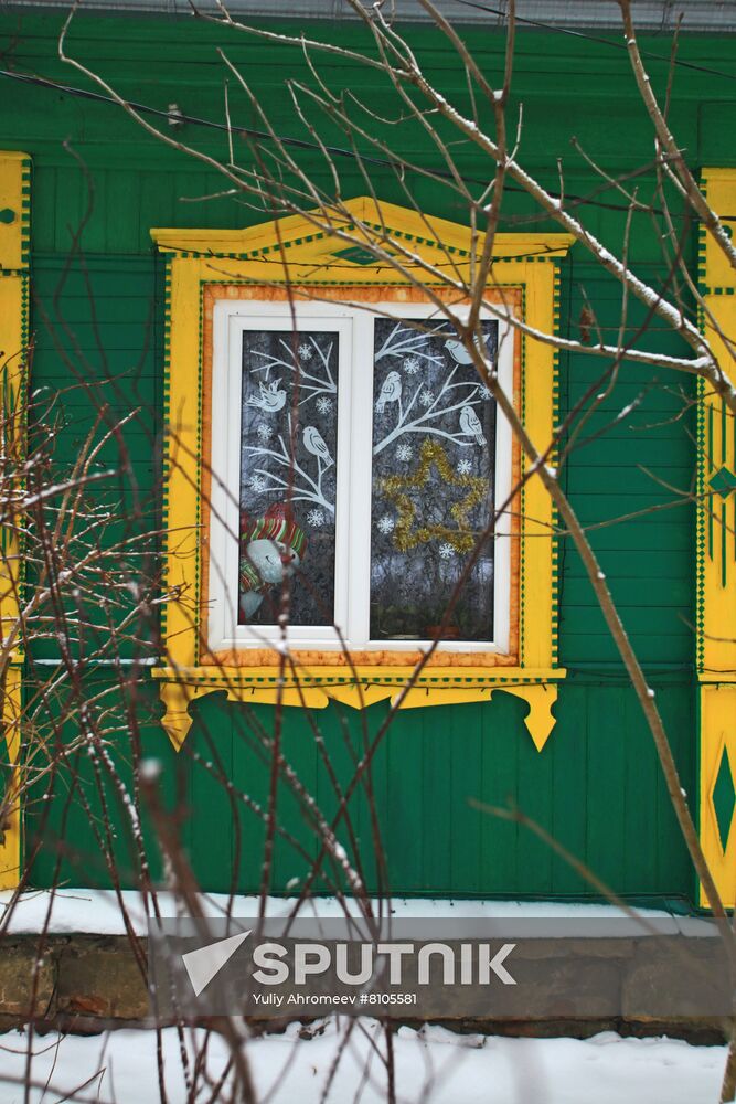 House window in Tarusa during New Year holidays