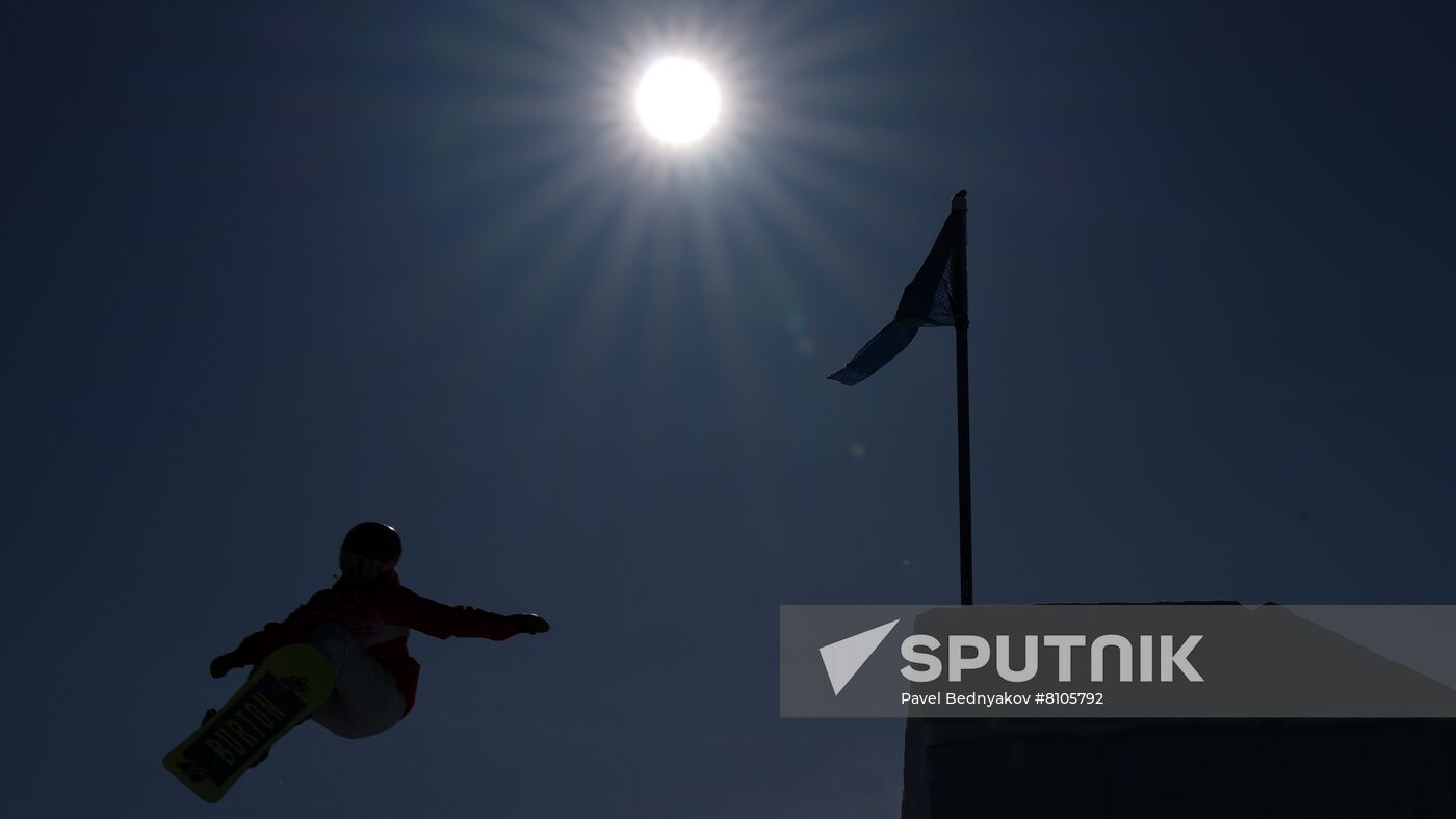 China Olympics 2022 Snowboard Women