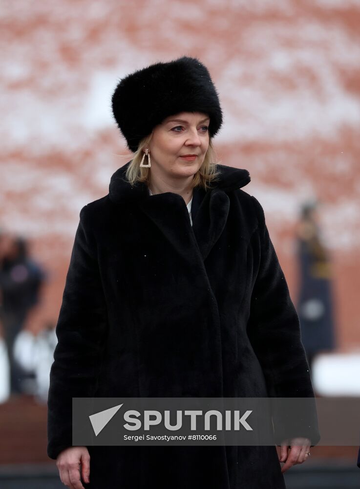 Russia Britain Wreath Laying