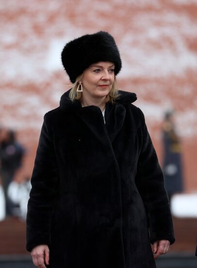 Russia Britain Wreath Laying