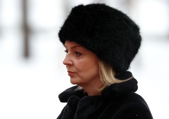 Russia Britain Wreath Laying