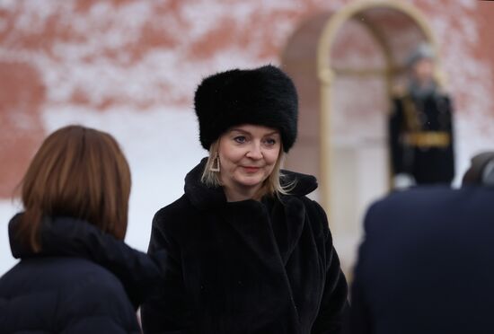 Russia Britain Wreath Laying