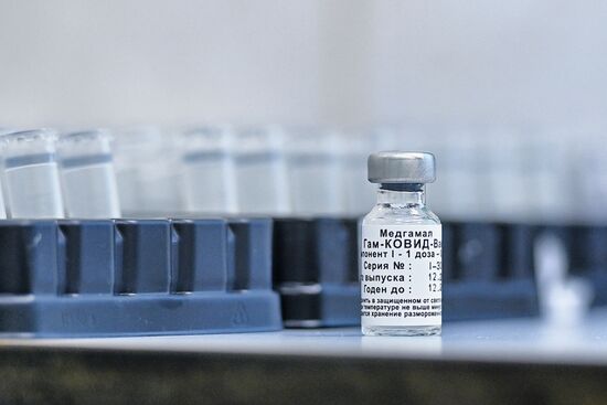 Russia Coronavirus Nasal Vaccine Trials