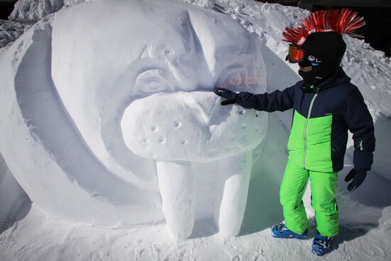 Russia Giant Snow Sculptures