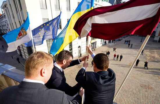 Latvia Ukraine Tension Flag