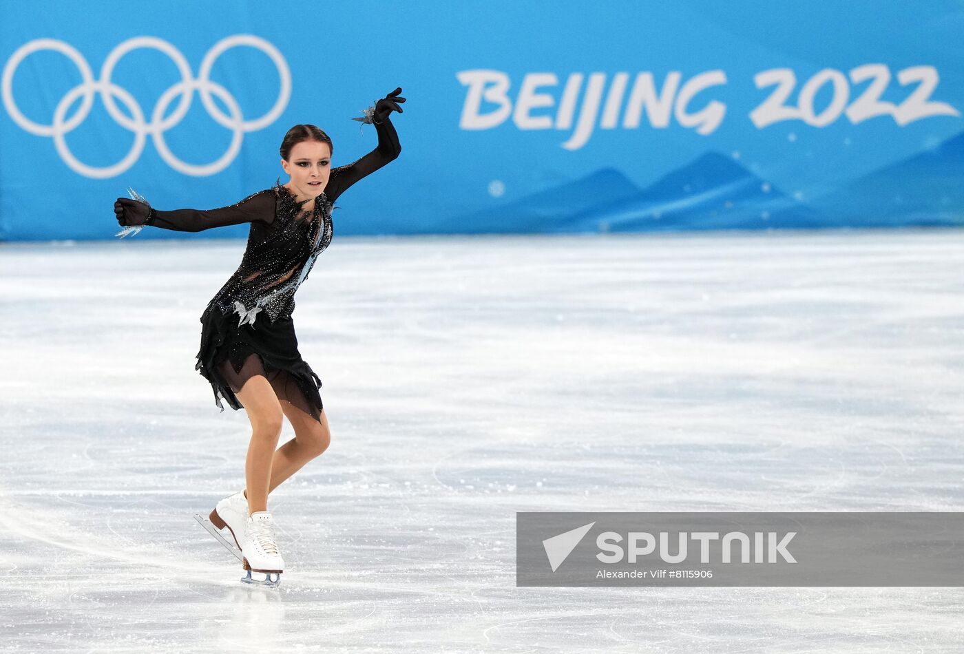 Russian Olympic Committee's Anna Shcherbakova competes in the women's single skating short program of the figure skating event during the Beijing 2022 Winter Olympic Games at Capital Indoor Stadium in Beijing, China. Location: China, Beijing. Author: Alexander Vilf/Sputnik. China Olympics 2022 Figure Skating Women