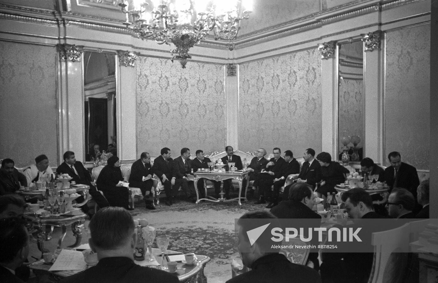 Delegation of United Arab Republic's National Assembly visits USSR