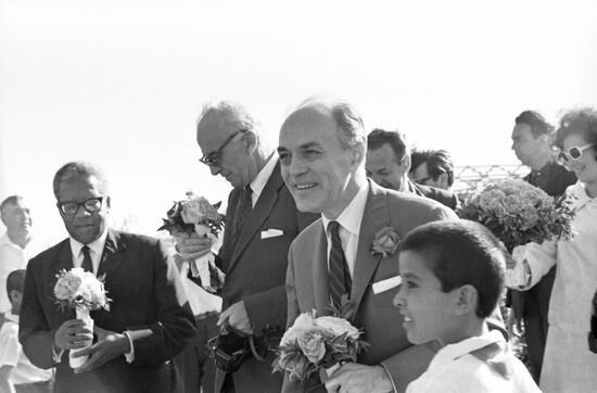 Foreign diplomats tour Uzbekistan