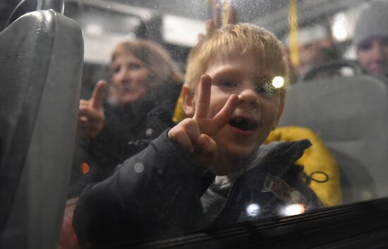 Ukraine Donetsk Evacuation