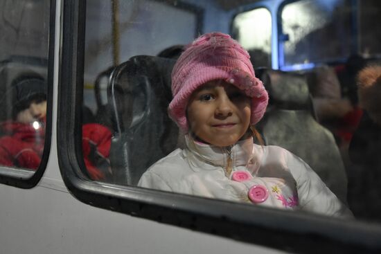 Ukraine Donetsk Evacuation