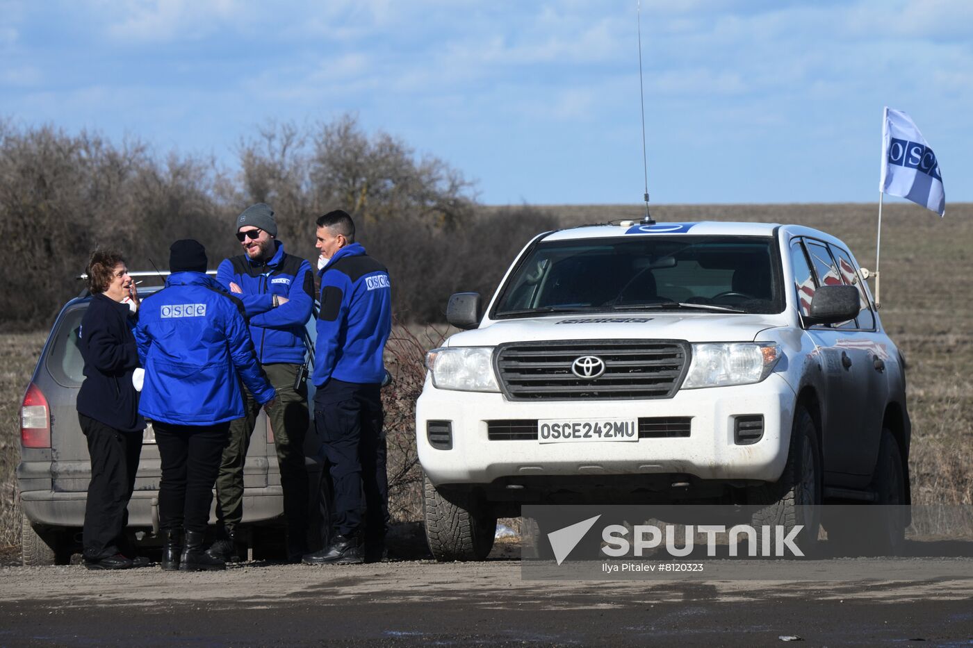 Ukraine DPR LPR Tension Refugees