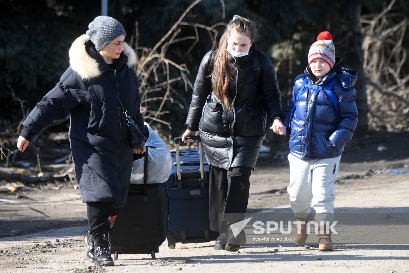 Ukraine DPR LPR Tension Refugees