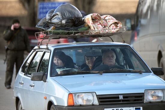 Ukraine DPR LPR Tension Refugees