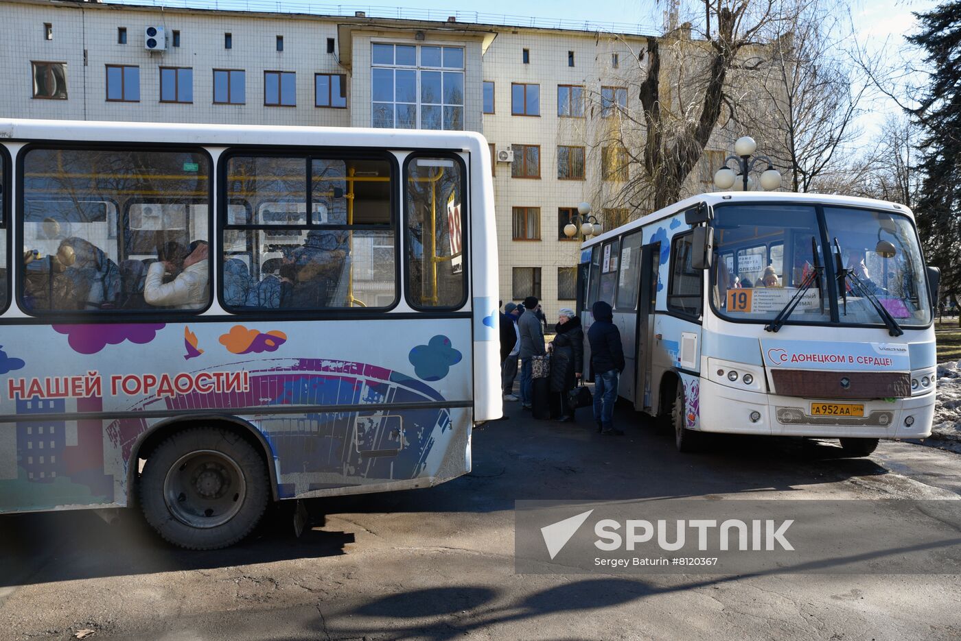 Ukraine DPR LPR Tension Refugees