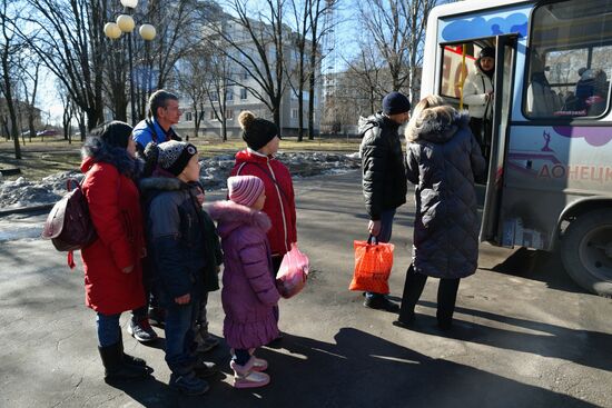 Ukraine DPR LPR Tension Refugees