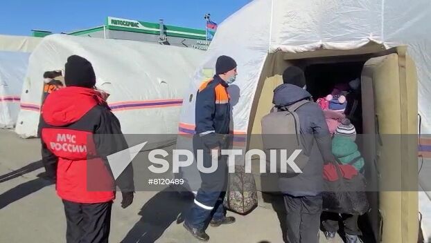 Russia Ukraine DPR Tension Refugees