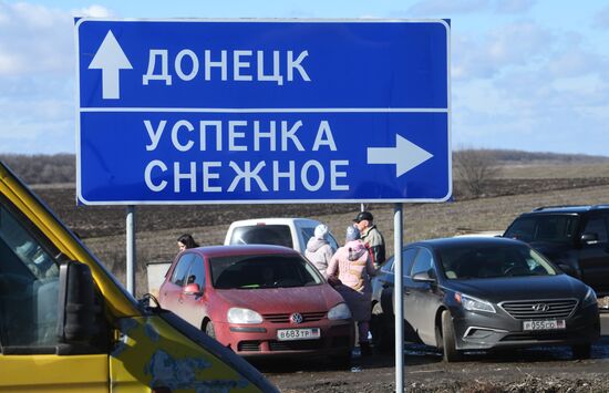 Ukraine DPR LPR Tension Refugees