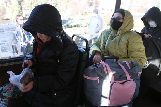 Ukraine DPR LPR Tension Refugees