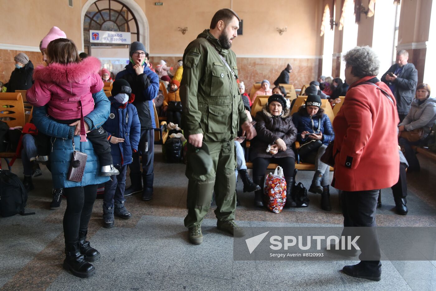 Ukraine DPR LPR Tension Refugees