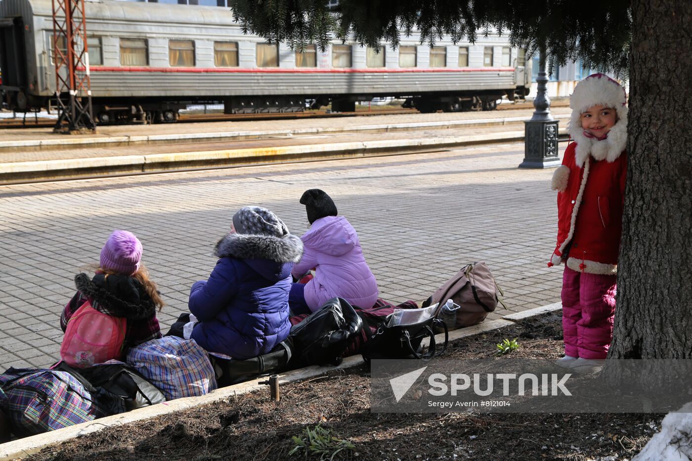 Ukraine DPR LPR Tension Refugees