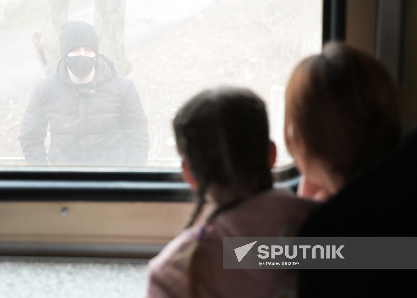 Ukraine DPR Tension Evacuation