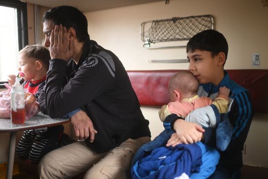 Ukraine DPR Tension Evacuation