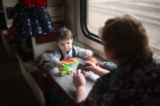 Ukraine DPR Tension Evacuation