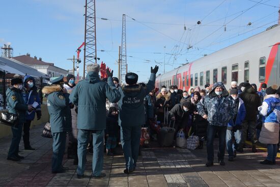 Russia Ukraine DPR Tension Evacuation