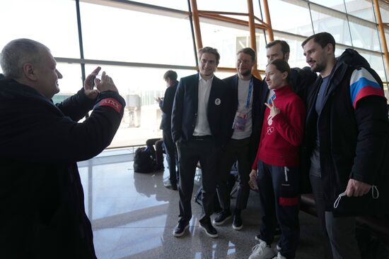 China Russia Olympics 2022 Medalists Departure