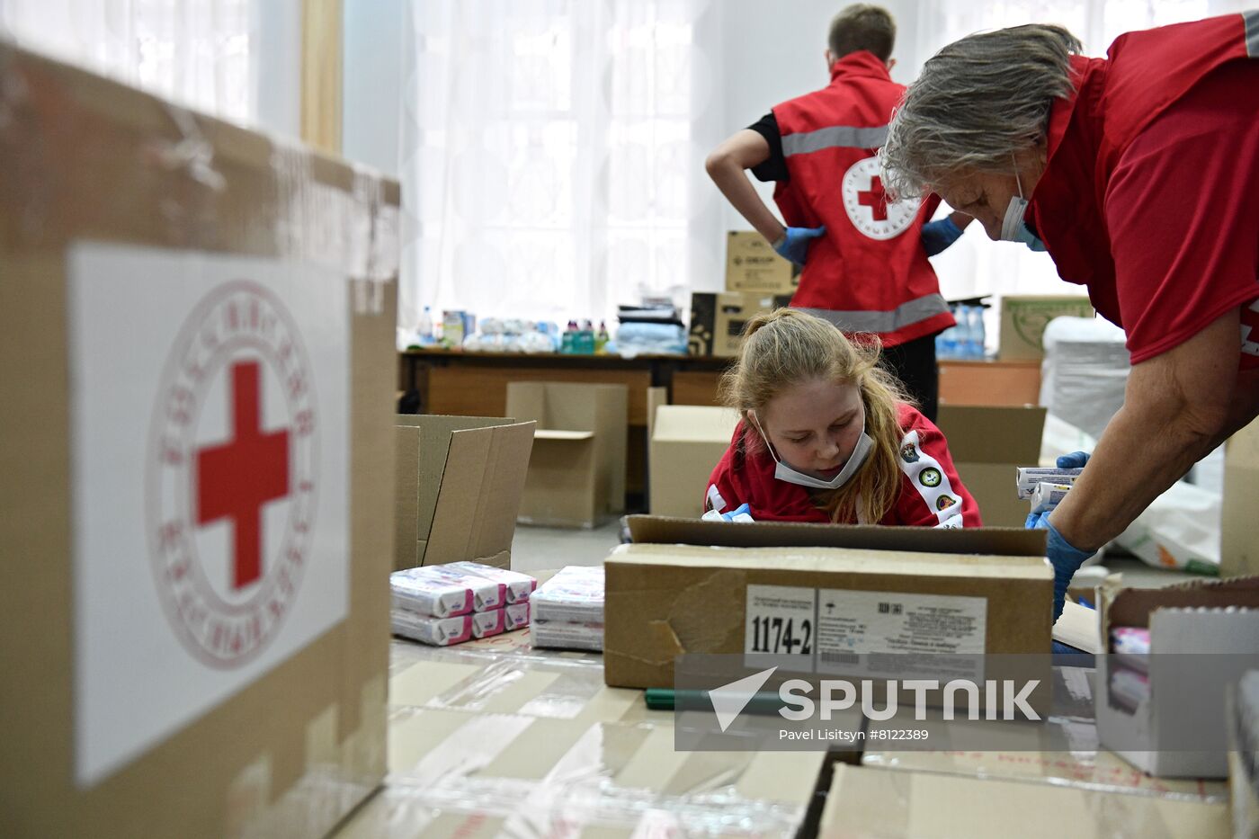 Russia Ukraine Evacuees Humanitarian Aid