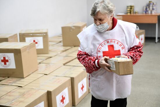 Russia Ukraine Evacuees Humanitarian Aid
