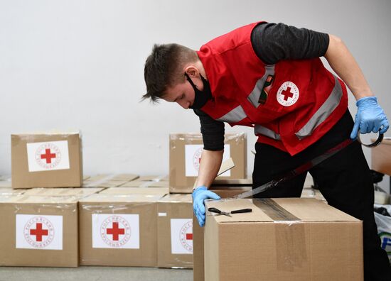 Russia Ukraine Evacuees Humanitarian Aid