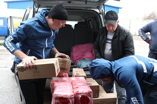 Russia Ukraine Evacuees Humanitarian Aid