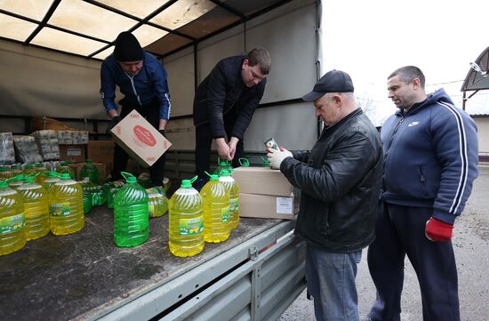 Russia Ukraine Evacuees Humanitarian Aid
